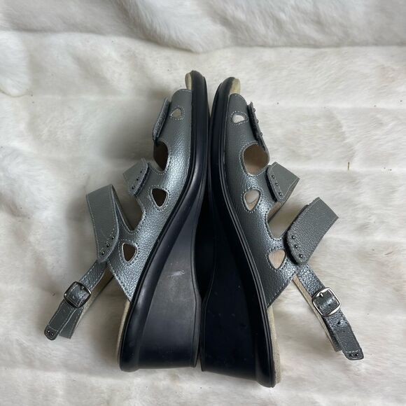 Propèt leather gray adjustable  Velcro straps 2”wedge sandals size8.5 - Picture 5 of 9